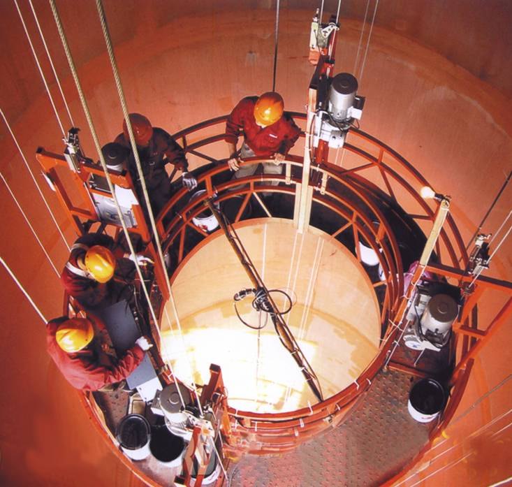 煙囪、井道施工作業(yè)吊籃02